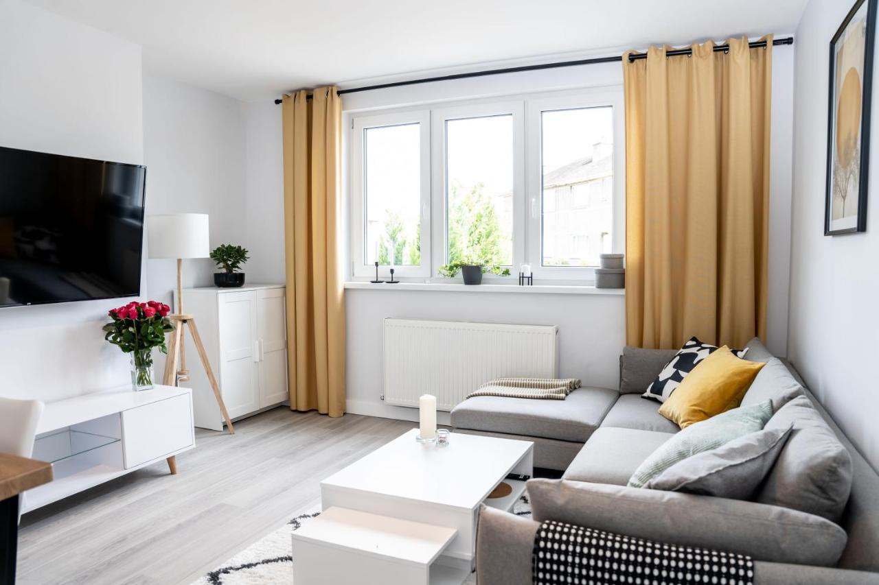Apartment Luxurious Two Bedroom With Private Parking *