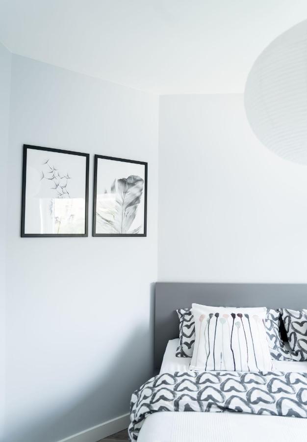 Luxurious Two Bedroom With Private Parking Perth