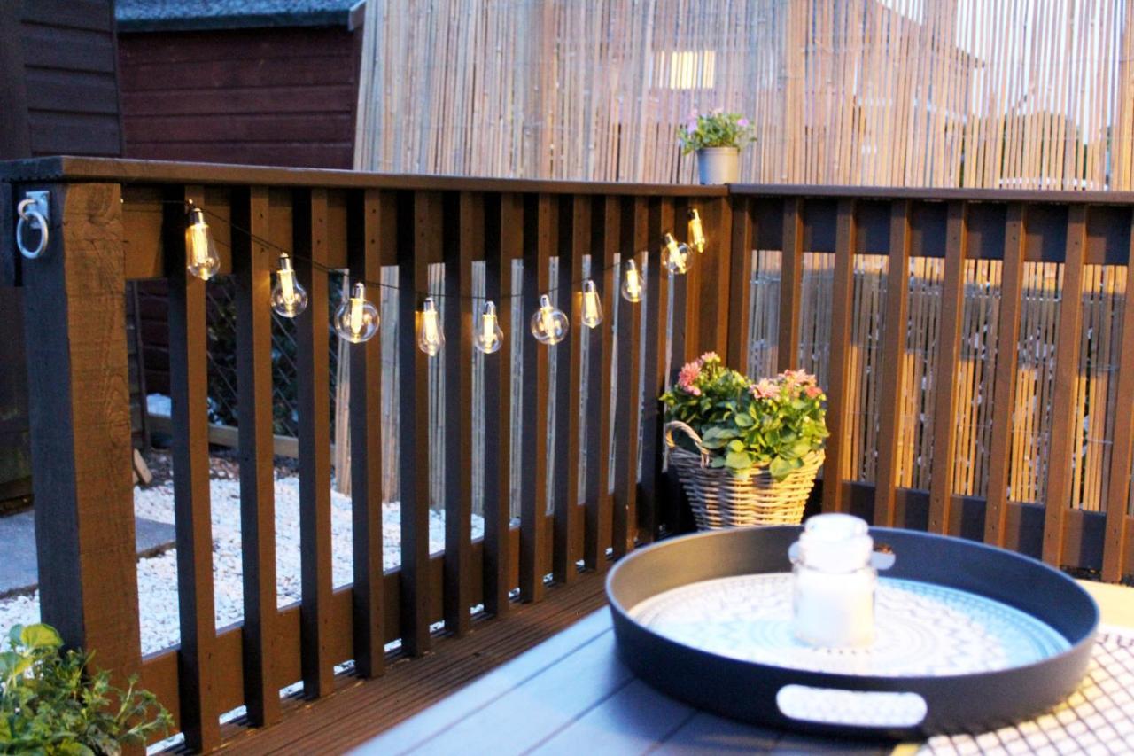 Luxurious Two Bedroom With Private Parking